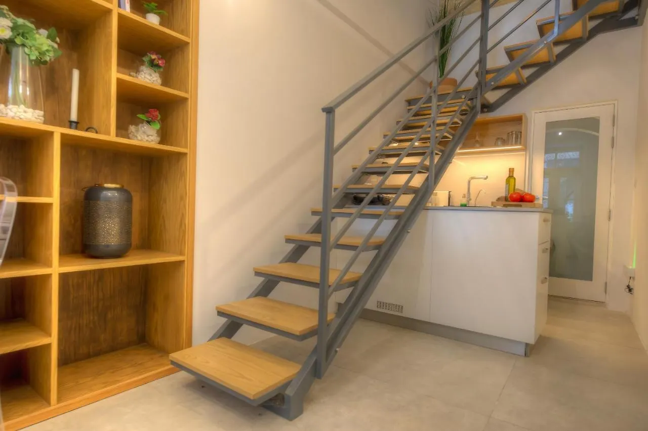 Cute And Modern Duplex Apartment In Ideal Location Rcas1-1 La Valette
